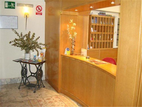 恰内酒店 La Puebla De Alfinden 外观 照片